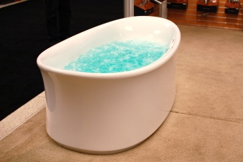 Ottawa Home and Design Show - Mondeau tub